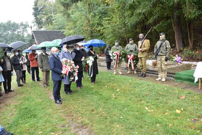 Pogrzeb żołnierza 7. Dywizji Piechoty w Złotym Potoku.