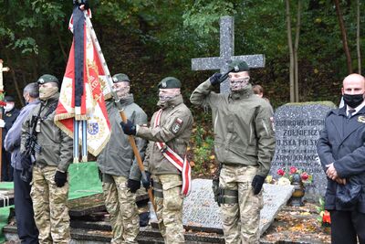 Pogrzeb żołnierza 7. Dywizji Piechoty w Złotym Potoku.