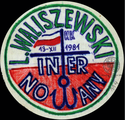 Emblemat Leszka Waliszewskiego, przewodniczącego Zarządu Regionu Śląsko-Dąbrowskiego NSZZ „Solidarność”, internowanego w Zabrzu-Zaborzu, Grodkowie i Uhercach (AIPN Ka 043/807, t. 2, k. 114).