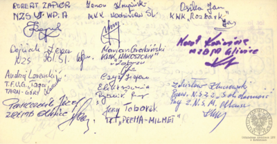 Pamiętnik z wpisami internowanych odnaleziony w aktach Józefa Bujoczka, pracownika KWK „Julian”, internowanego w Zabrzu-Zaborzu i Uhercach (AIPN Ka 043/985, t. 2, k. 7/29).