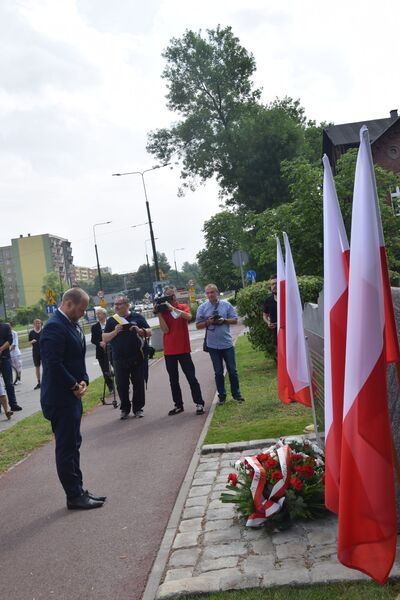 Odsłonięcie tablicy w miejscu niemieckiego obozu w byłej fabryce Schoena – Sosnowiec, 16 lipca 2021