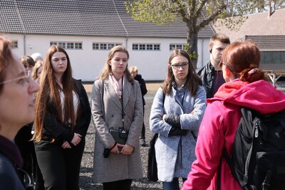 Zwiedzanie obozu (Miejsce Pamięci i Przestrogi Ravensbrück).