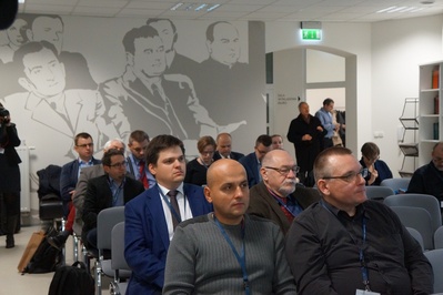 Uczestnicy konferencji „Polskie Siły Zbrojne na Zachodzie. Kolekcje – Pamięć – Projekty”.