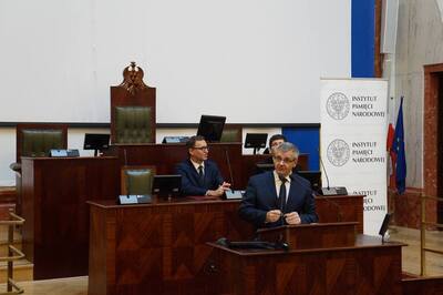 Dyrektor  Oddziału IPN w Katowicach - dr Andrzej Sznajder.