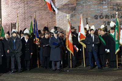 Na zakończenie uroczystości odczytano Apel Pamięci Poległych.