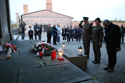 Wyjazd finalistów konkursu „W kręgu pamięci i prozy lagrowej więźniarek KL Ravensbrück”. Fot. Urszula Gierasimiuk/IPN