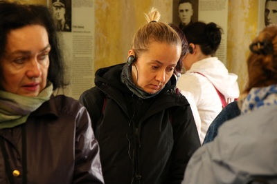 Wyjazd finalistów konkursu „W kręgu pamięci i prozy lagrowej więźniarek KL Ravensbrück”. Fot. Urszula Gierasimiuk/IPN