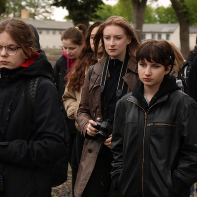 Wyjazd finalistów konkursu „W kręgu pamięci i prozy lagrowej więźniarek KL Ravensbrück”. Fot. Urszula Gierasimiuk/IPN