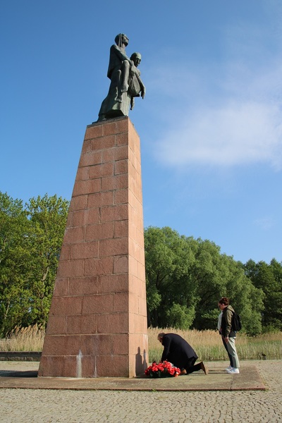 Wyjazd finalistów konkursu „W kręgu pamięci i prozy lagrowej więźniarek KL Ravensbrück”. Fot. Urszula Gierasimiuk/IPN