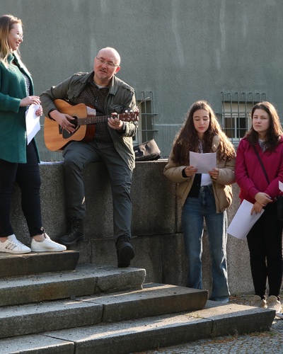 Wyjazd finalistów konkursu „W kręgu pamięci i prozy lagrowej więźniarek KL Ravensbrück”. Fot. Urszula Gierasimiuk/IPN