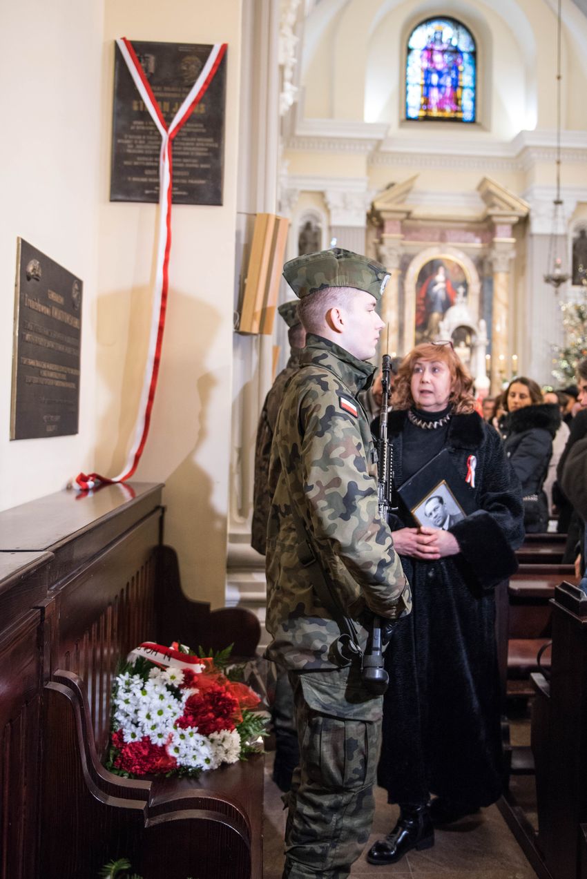 Odsłonięcie tablicy upamiętniającej mjr. pil. ppłk. RAF Stefana Janusa – Kraków, 19 stycznia 2020. Fot. Agnieszka Masłowska (IPN)