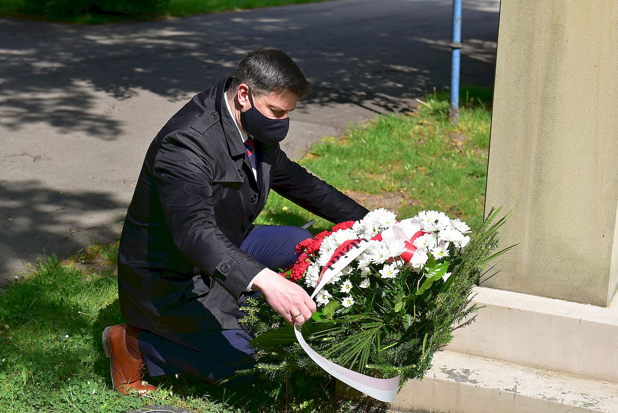 Popiersie rtm. Pileckiego w krakowskim parku Jordana. Fot. Janusz Ślęzak (IPN)