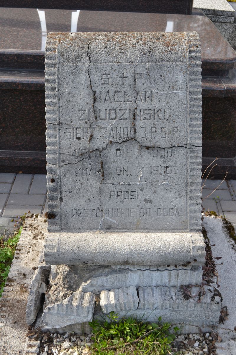 Krakowski IPN odnowił grób Wacława Żmudzińskiego w Nowym Targu