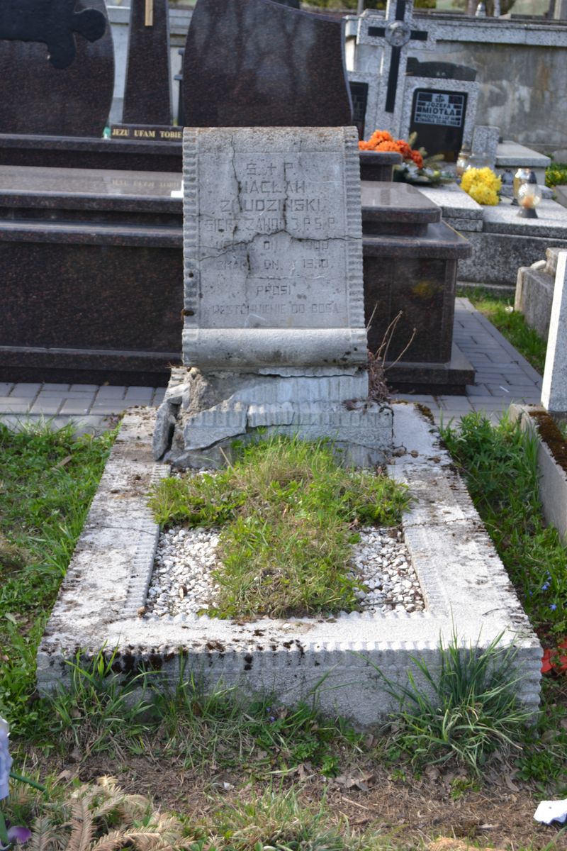 Krakowski IPN odnowił grób Wacława Żmudzińskiego w Nowym Targu