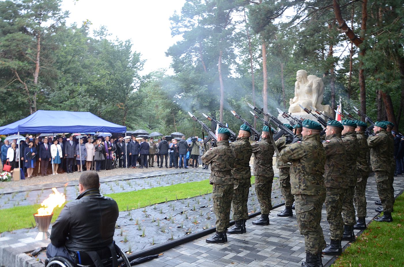 Uroczystości w Pogórskiej Woli. Fot. Jan Wnuk (IPN) Uroczystości w Pogórskiej Woli. Fot. Jan Wnuk (IPN)