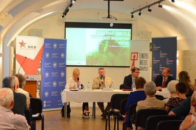 Dyskusja w NEB. Fot. IPN