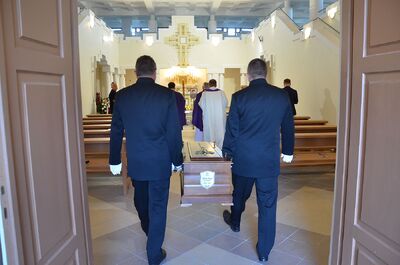 Wadowice. Uroczystości pogrzebowe Mariana Misiaka, Żołnierza Wyklętego. Fot. Janusz Ślęzak (IPN)