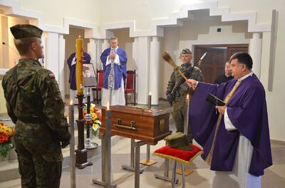 Wadowice. Uroczystości pogrzebowe Mariana Misiaka, Żołnierza Wyklętego. Fot. Janusz Ślęzak (IPN)