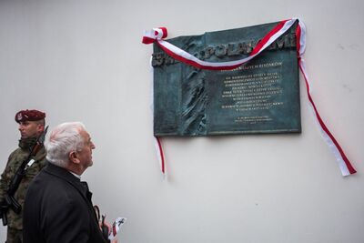 Odsłonięcie tablicy upamiętniającej ofiary operacji polskiej NKWD – Kraków, 8 stycznia 2018. Fot. Sławomir Kasper #6