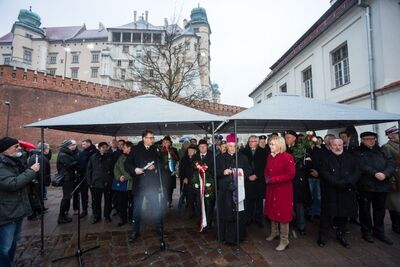 Odsłonięcie tablicy upamiętniającej ofiary operacji polskiej NKWD – Kraków, 8 stycznia 2018. Fot. Sławomir Kasper #13