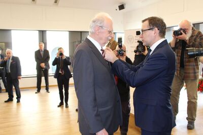 Prezes IPN wręczył w Krakowie Krzyże Wolności i Solidarności