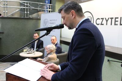 Wernisaż wystawy Arkadiusza Szlachetki „Dzielne Kobiety z Neubrandenburga”. Przystanek Historia w Krakowie