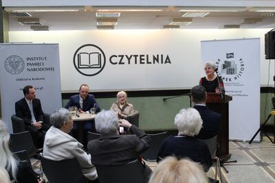 Wernisaż wystawy Arkadiusza Szlachetki „Dzielne Kobiety z Neubrandenburga”. Przystanek Historia w Krakowie