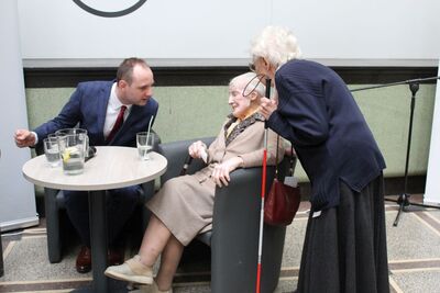 Wernisaż wystawy Arkadiusza Szlachetki „Dzielne Kobiety z Neubrandenburga”. Przystanek Historia w Krakowie