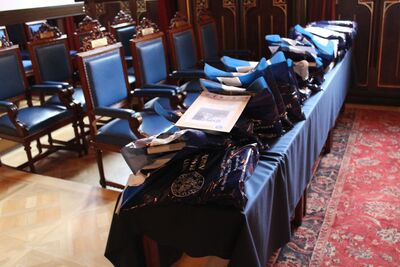 Nagrody dla zwycięzców gry miejskiej „Zakazana szkoła”