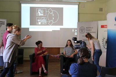 Warsztaty dla młodzieży „Nagraj dziadka komórką” z udziałem mjr. Janusza Kamockiego ps. „Mamut”