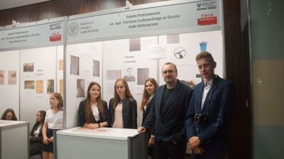 Krakowska gala projektu edukacyjnego „Kamienie Pamięci. Nieznany bohater niepodległości”