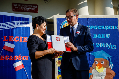 Inauguracja roku szkolnego w Stróży (powiat limanowski) z udziałem Prezesa IPN Jarosława Szarka – 3 września 2018. Fot. Sławek Kasper (IPN)