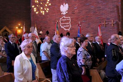 Odsłonięcie tablicy pamięci mieszkańców Ziemi Oświęcimskiej, walczących o wolność i niepodległość