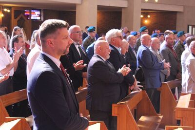 Odsłonięcie tablicy pamięci mieszkańców Ziemi Oświęcimskiej, walczących o wolność i niepodległość