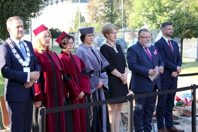 Odsłonięcie pomnika rtm. Witolda Pileckiego w Oświęcimiu