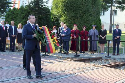 Odsłonięcie pomnika rtm. Witolda Pileckiego w Oświęcimiu