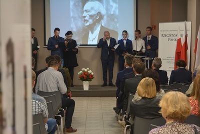 Uczniowie i absolwenci „Elektryka” uczcili setną rocznicę odzyskania niepodległości, czytając wybrane przemówienia „ojców polskiej niepodległości” – Kielce, 18 października 2018.