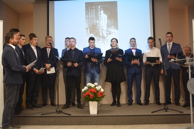 Uczniowie i absolwenci „Elektryka” uczcili setną rocznicę odzyskania niepodległości, czytając wybrane przemówienia „ojców polskiej niepodległości” – Kielce, 18 października 2018.