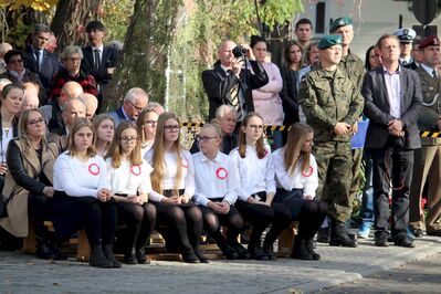 W Kłaju pod Krakowem odsłonięto pomnik poległych i pomordowanych za Ojczyznę