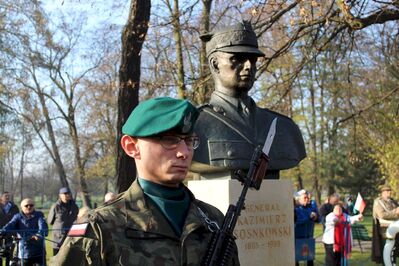 W Krakowie odsłonięto popiersia sześciu Ojców Niepodległości
