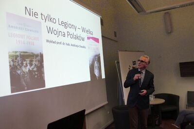 Wykład prof. Andrzeja Chwalby na krakowskim Przystanku Historia