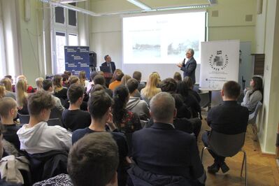 Wykład prof. Andrzeja Chwalby na krakowskim Przystanku Historia