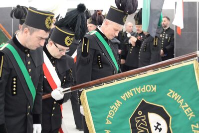 Prezes IPN odsłonił tablicę poświęconą górnikom KWK Brzeszcze