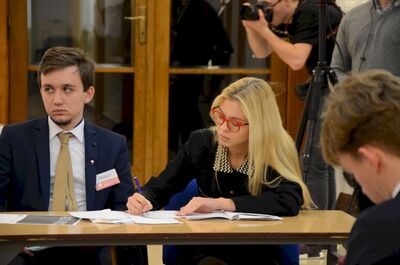 Drużyna I LO z Ostrzeszowa wygrała krakowski Turniej Debat Historycznych