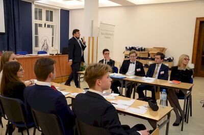 Drużyna I LO z Ostrzeszowa wygrała krakowski Turniej Debat Historycznych