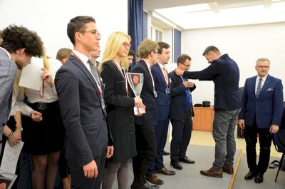 Drużyna I LO z Ostrzeszowa wygrała krakowski Turniej Debat Historycznych