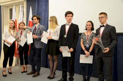 Drużyna I LO z Ostrzeszowa wygrała krakowski Turniej Debat Historycznych