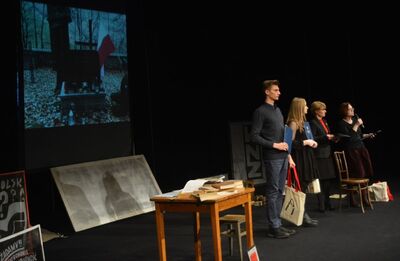 Spektakl „Raport z marzenia o Polsce” w Kielcach