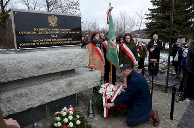 Uroczystość patriotyczna w Raciechowicach