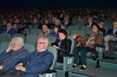 Pokaz filmu archiwalnego o wycieczce Hallerczyków do Polski – Kraków, 6 maja 2019